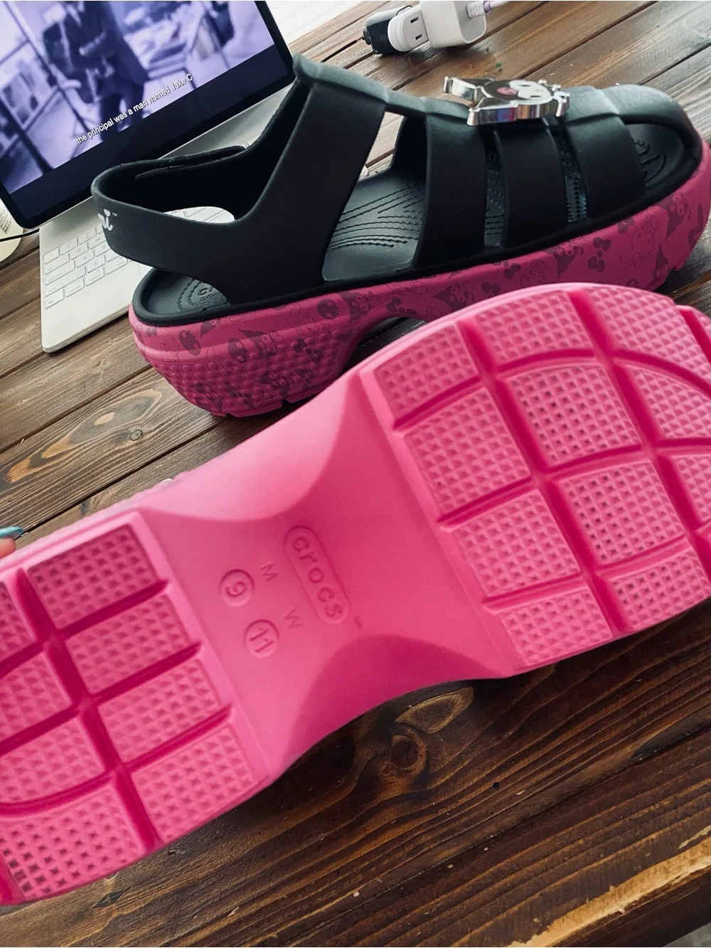 Crocs X Hello Kitty and Friends NEW My Melody and Kuromi Stomp Sandal Size 11